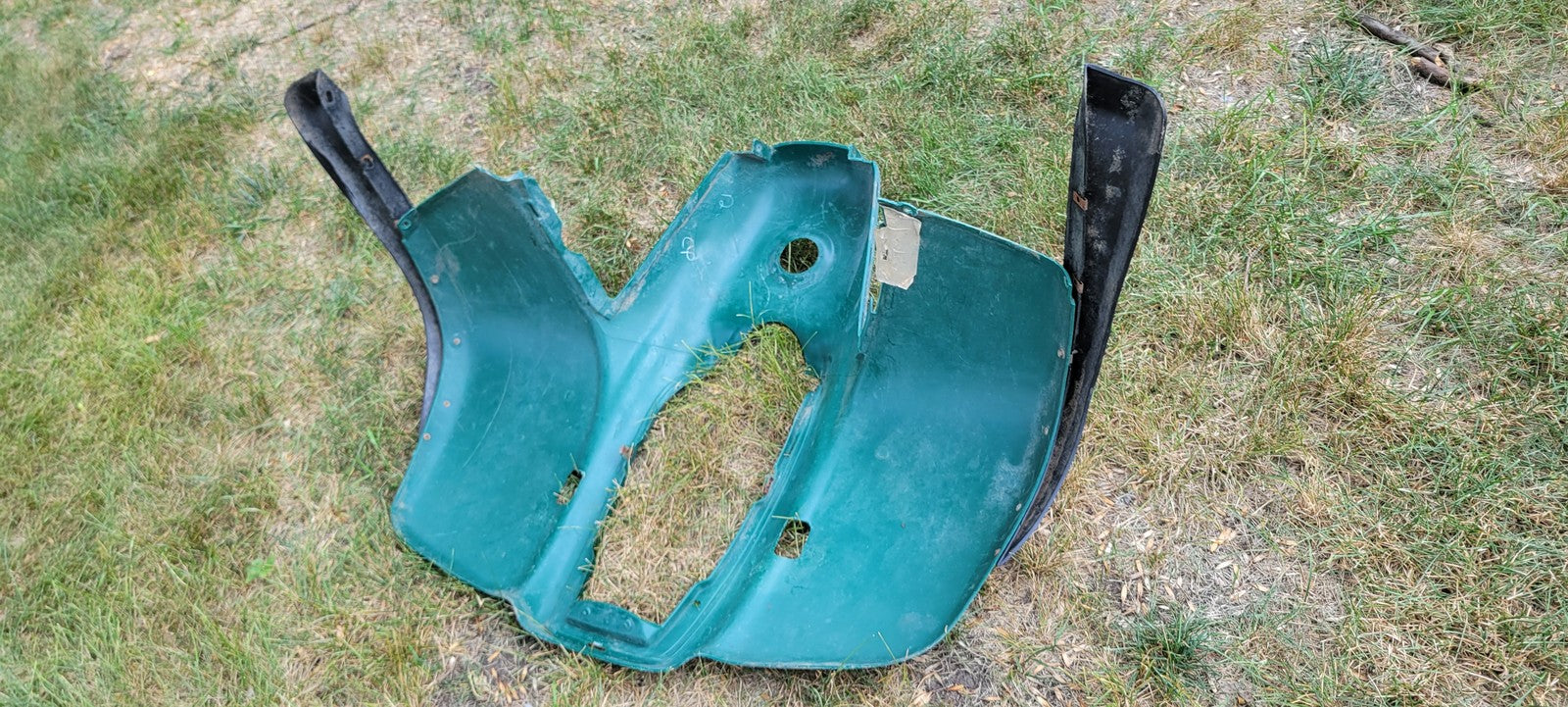 1998 Polaris Xplorer 400l Front Fender 2631928-195 2632303-195