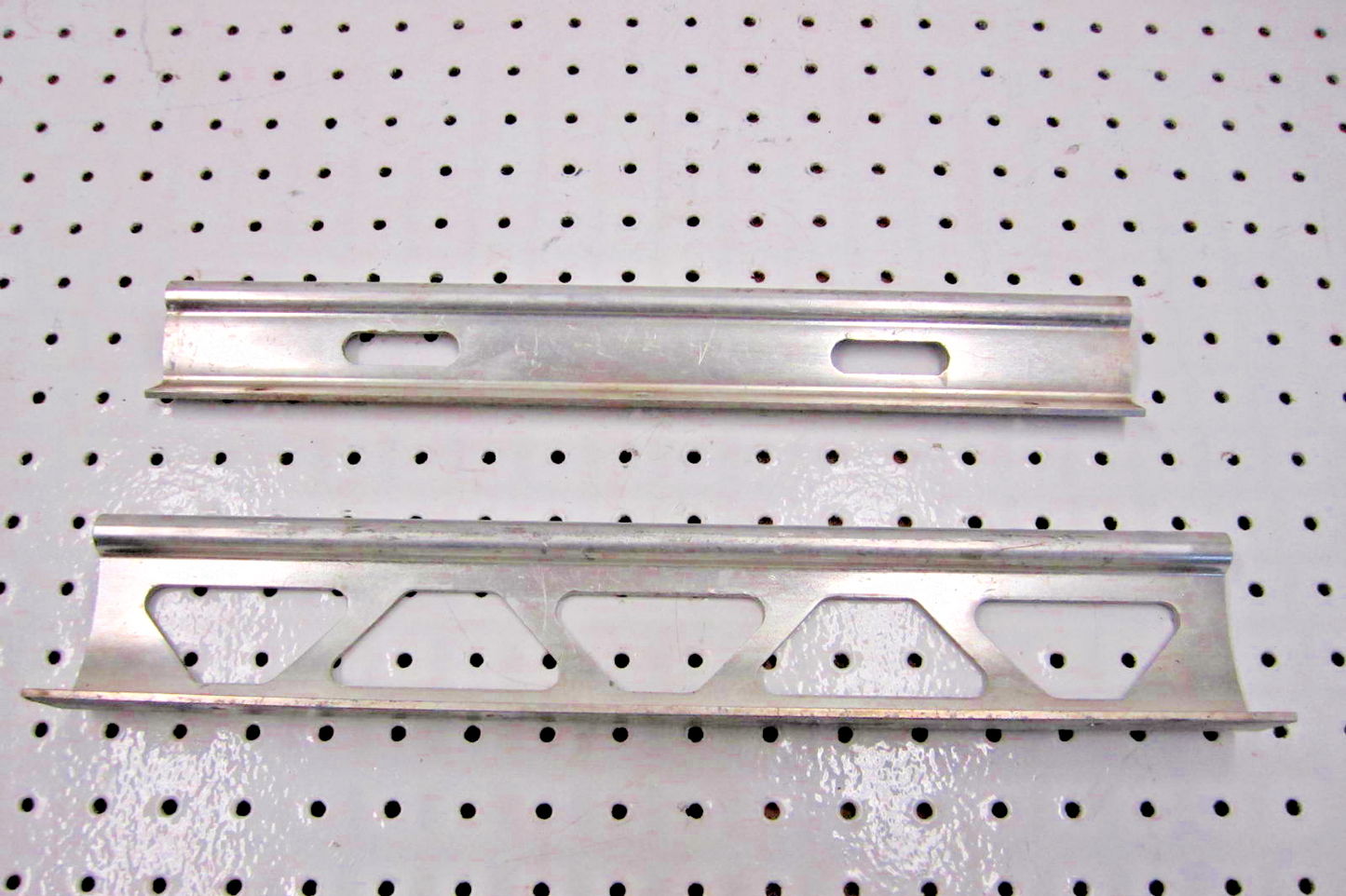 2002 POLARIS 800 RMK 144 TUNNEL RACK 5133058 5133059