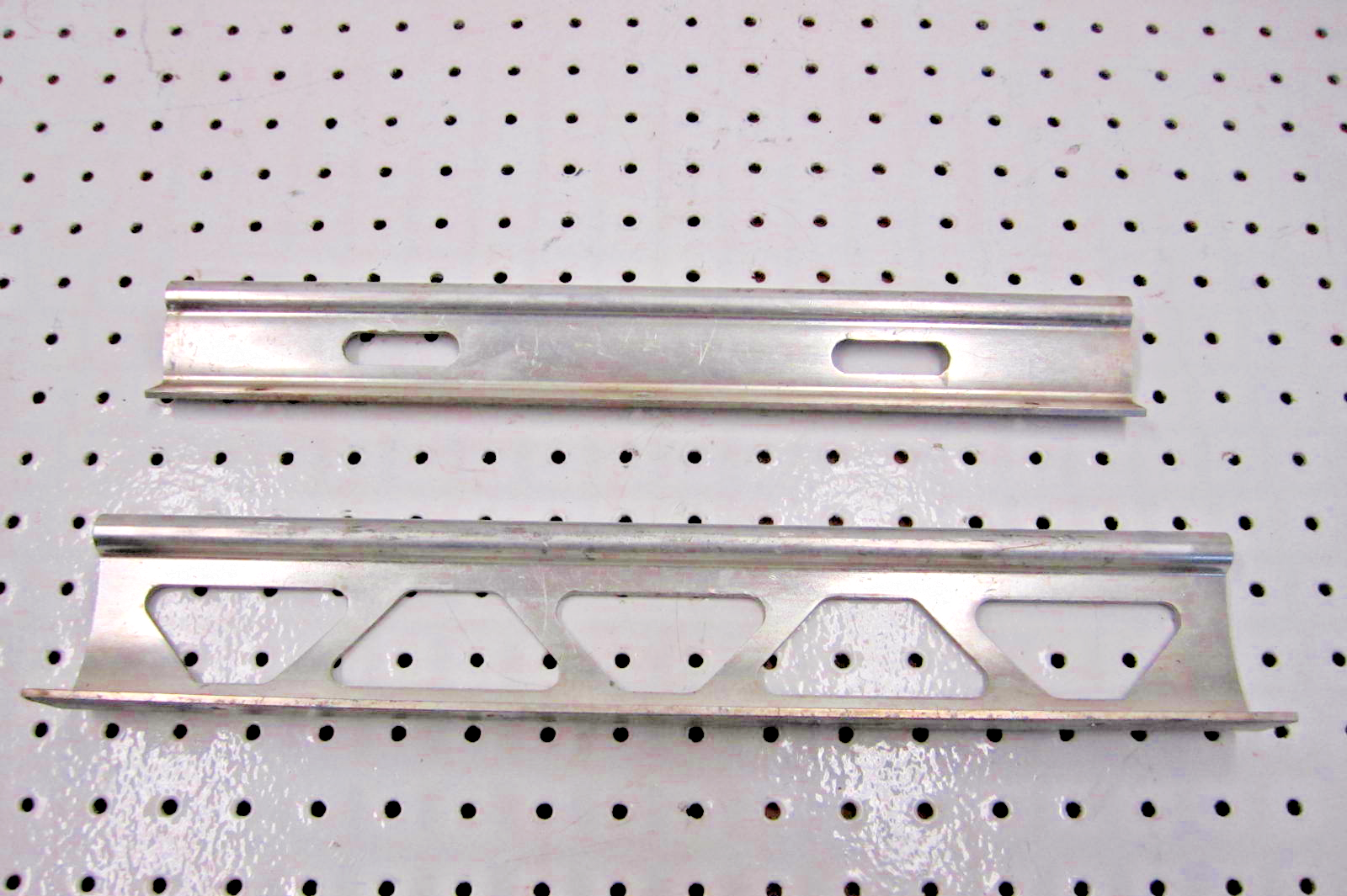 2002 POLARIS 800 RMK 144 TUNNEL RACK 5133058 5133059