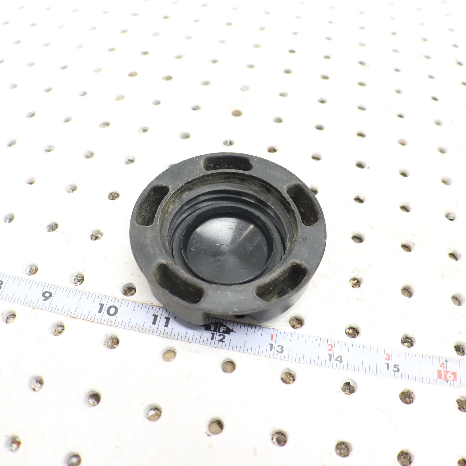 2009 Polaris Sportsman Xp 850 Gas Tank Cap Cover Lid 5433687; 5450389