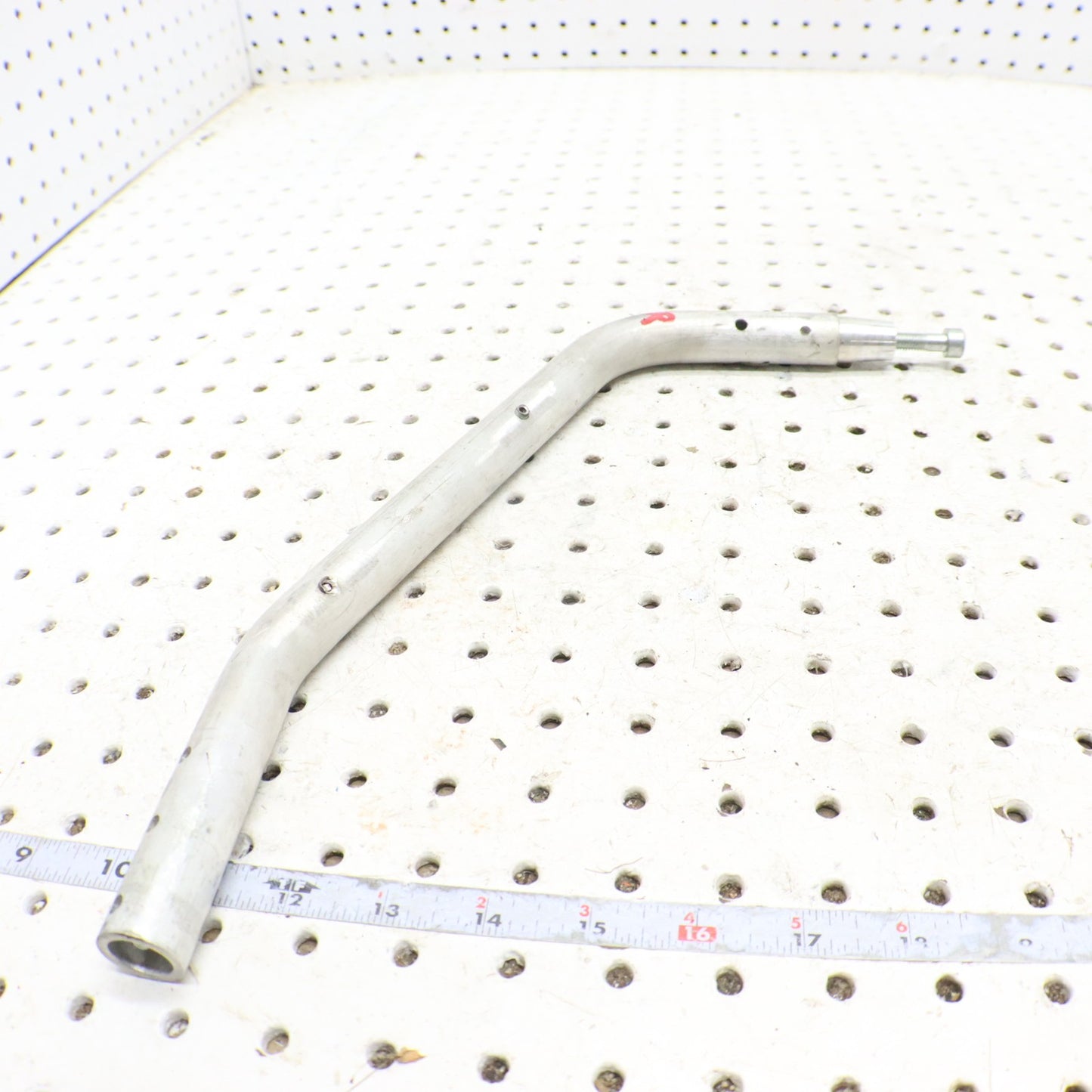 2016 Polaris Rush 800 Tunnel RUNNING BOARD SUPPORT RH 1019179