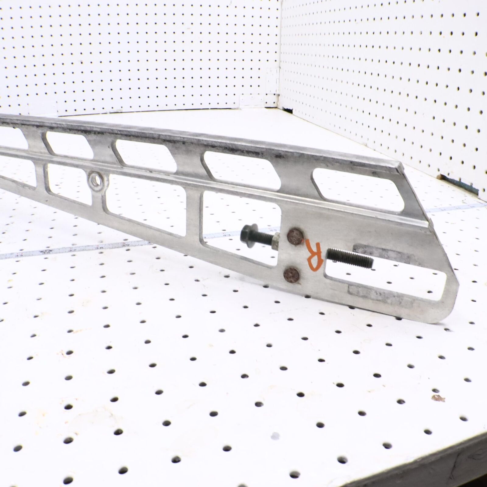 2014 POLARIS PRO RMK 800 155 RIGHT SLIDING SKID SUSPENSION RAIL 1543253-309