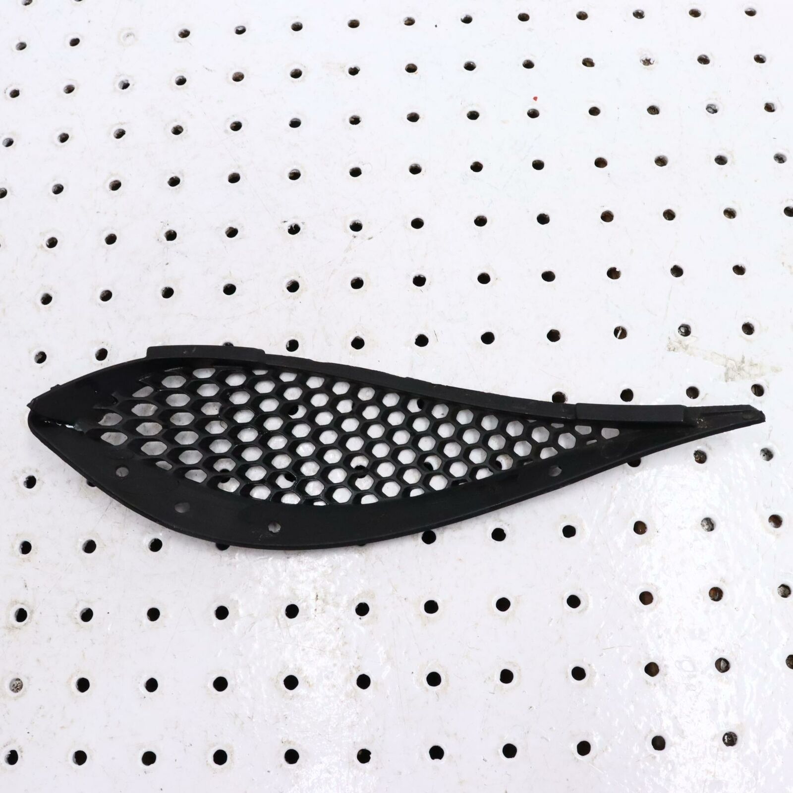 2007 POLARIS IQ 600 LEFT HOOD LOUVER SCREEN VENT COVER 5435846-070