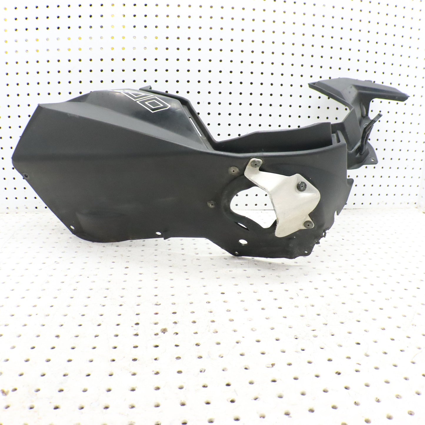 2016 Polaris Rush 800 Fender Bellypan Right 2635838