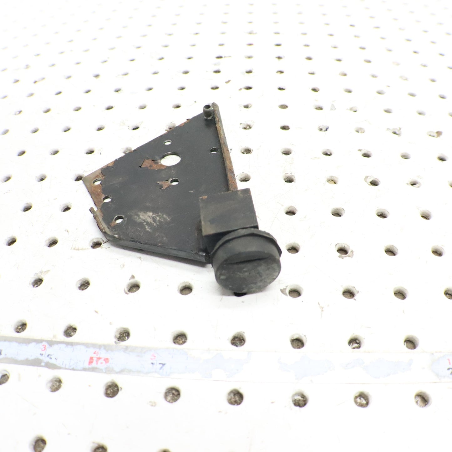 1995 Polaris Xcr 600 Motor Engine Mount 1012044-067