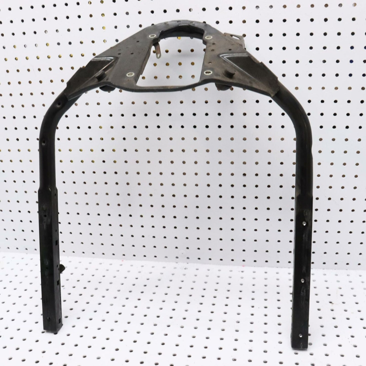 2006 POLARIS CLASSIC 700 UPPER FRAME SUPPORT BRACKET STEERING GATE 1015022-067