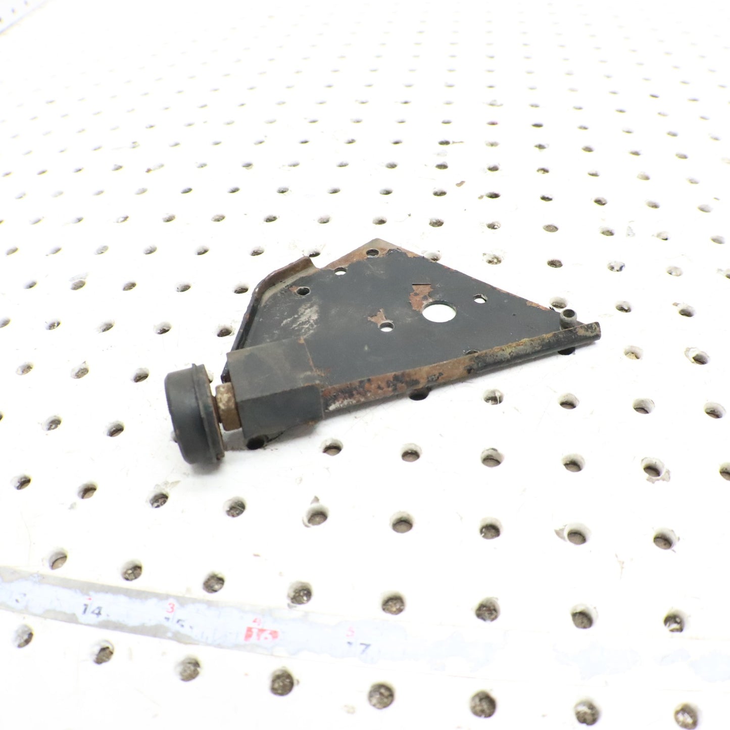 1995 Polaris Xcr 600 Motor Engine Mount 1012044-067