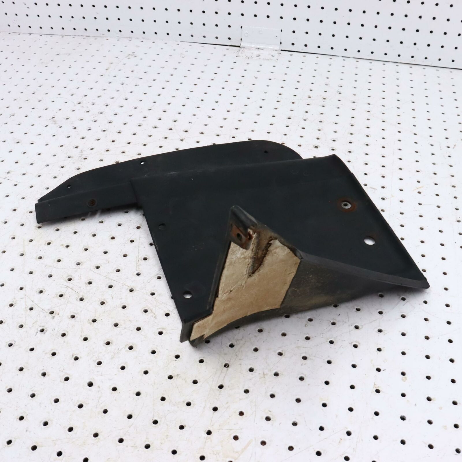 2004 ARCTIC CAT 650 LEFT REAR FENDER FLARE MUD GUARD  1506-372