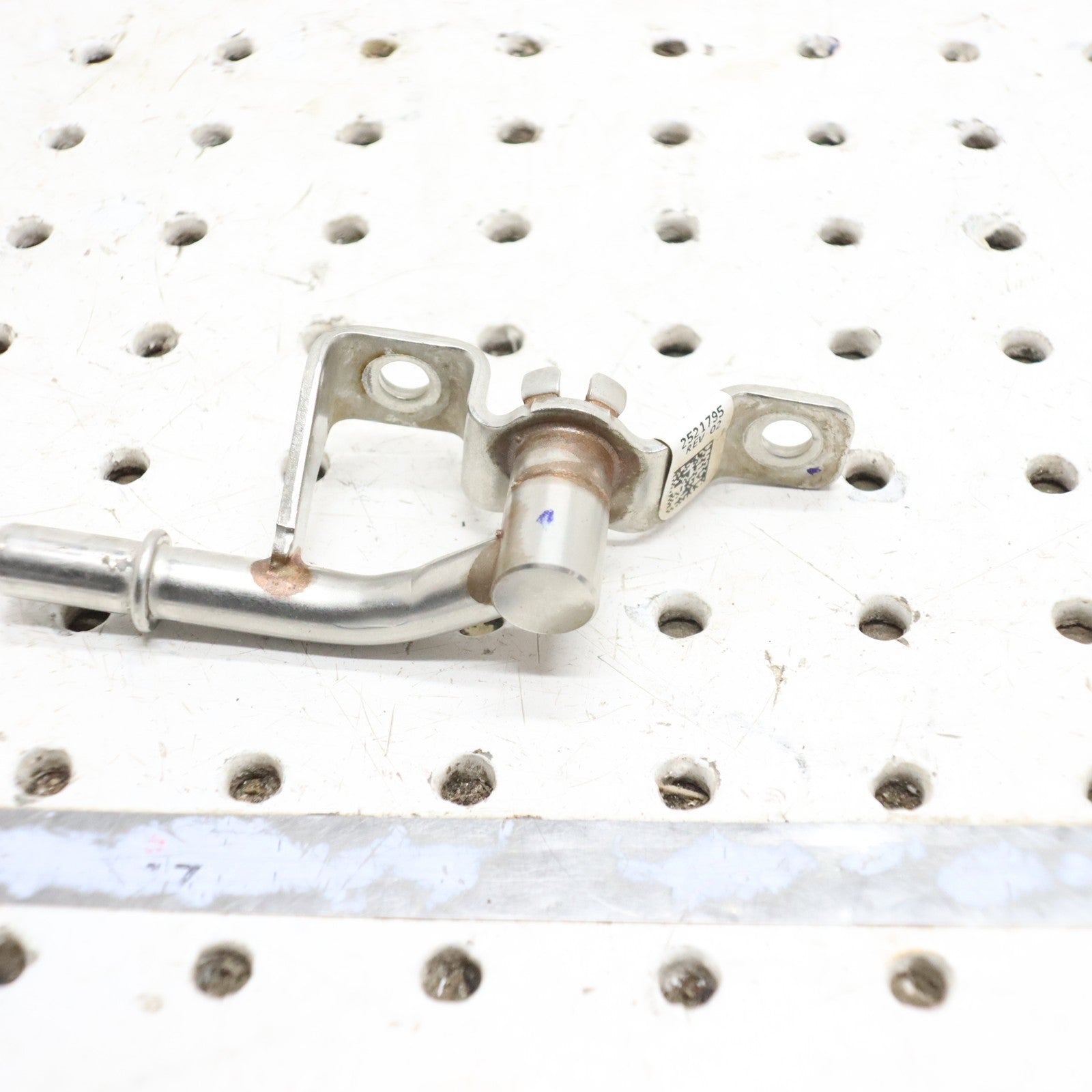 2024 Polaris Sportsman 570 Efi Eps Fuel Rail 2521795