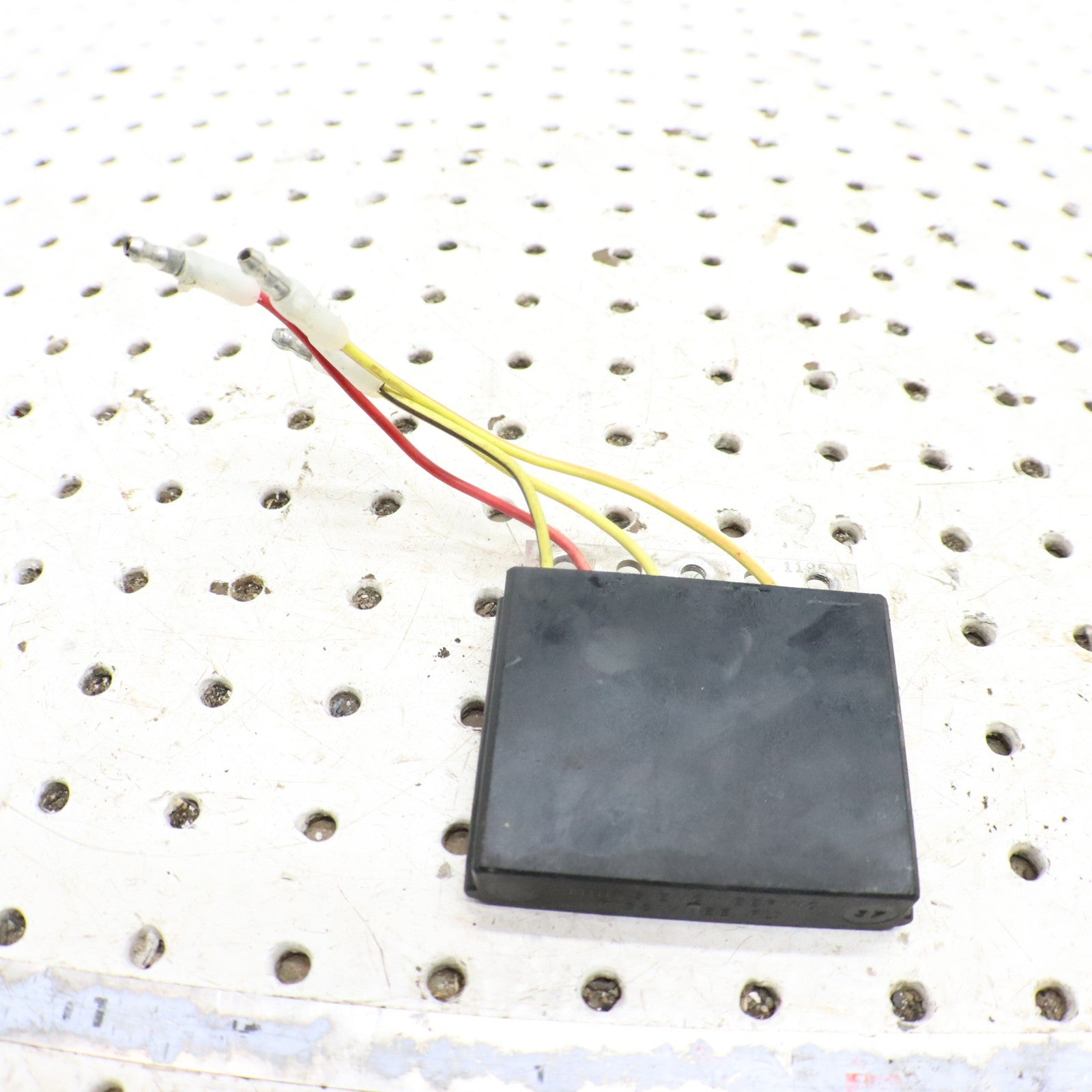 1995 Polaris Xplorer 400 Voltage Regulator 4060113 2205046 LR-35