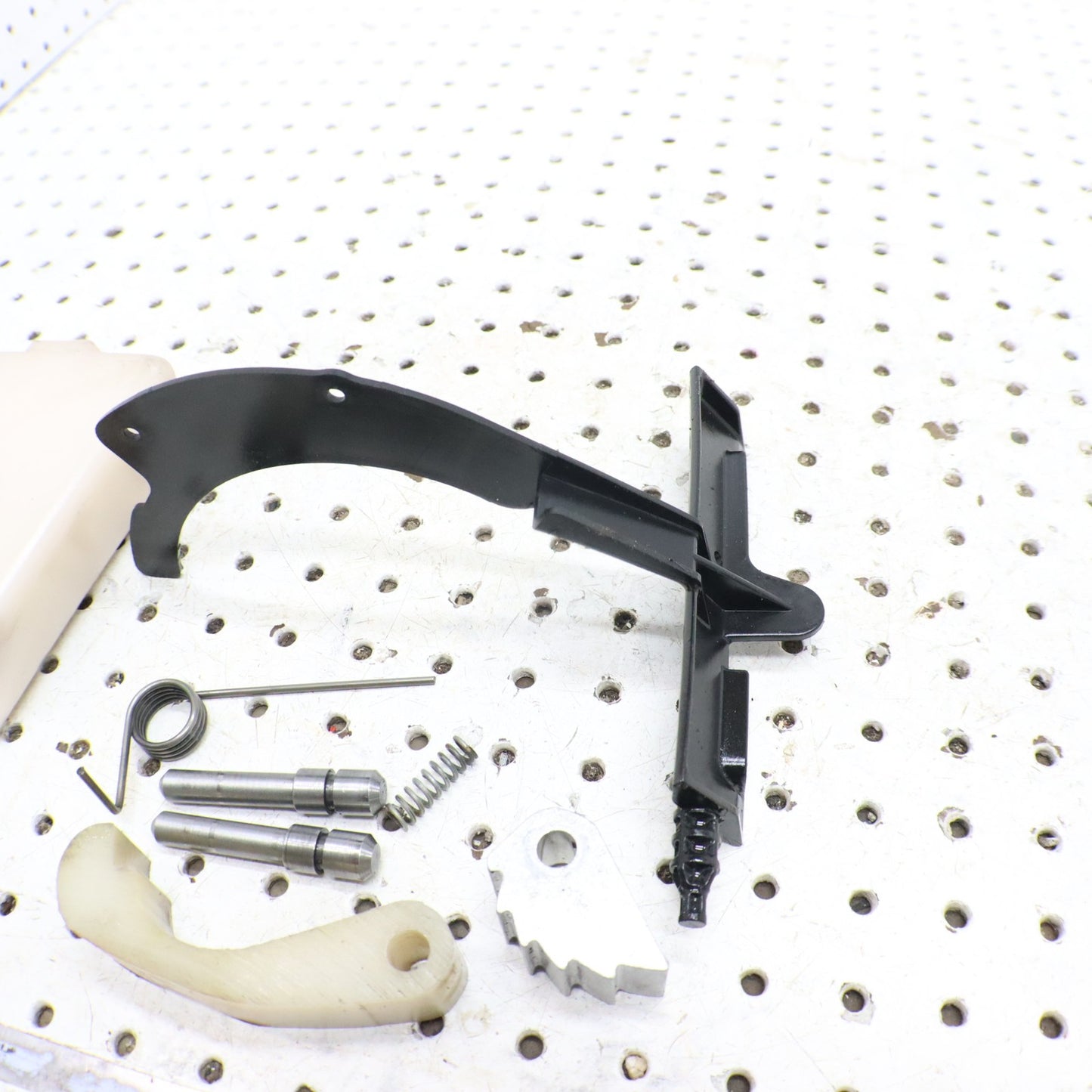 2004 Polaris Sportsman 500 Transmission OIL DEFLECTOR , CHAIN TENSIONER 