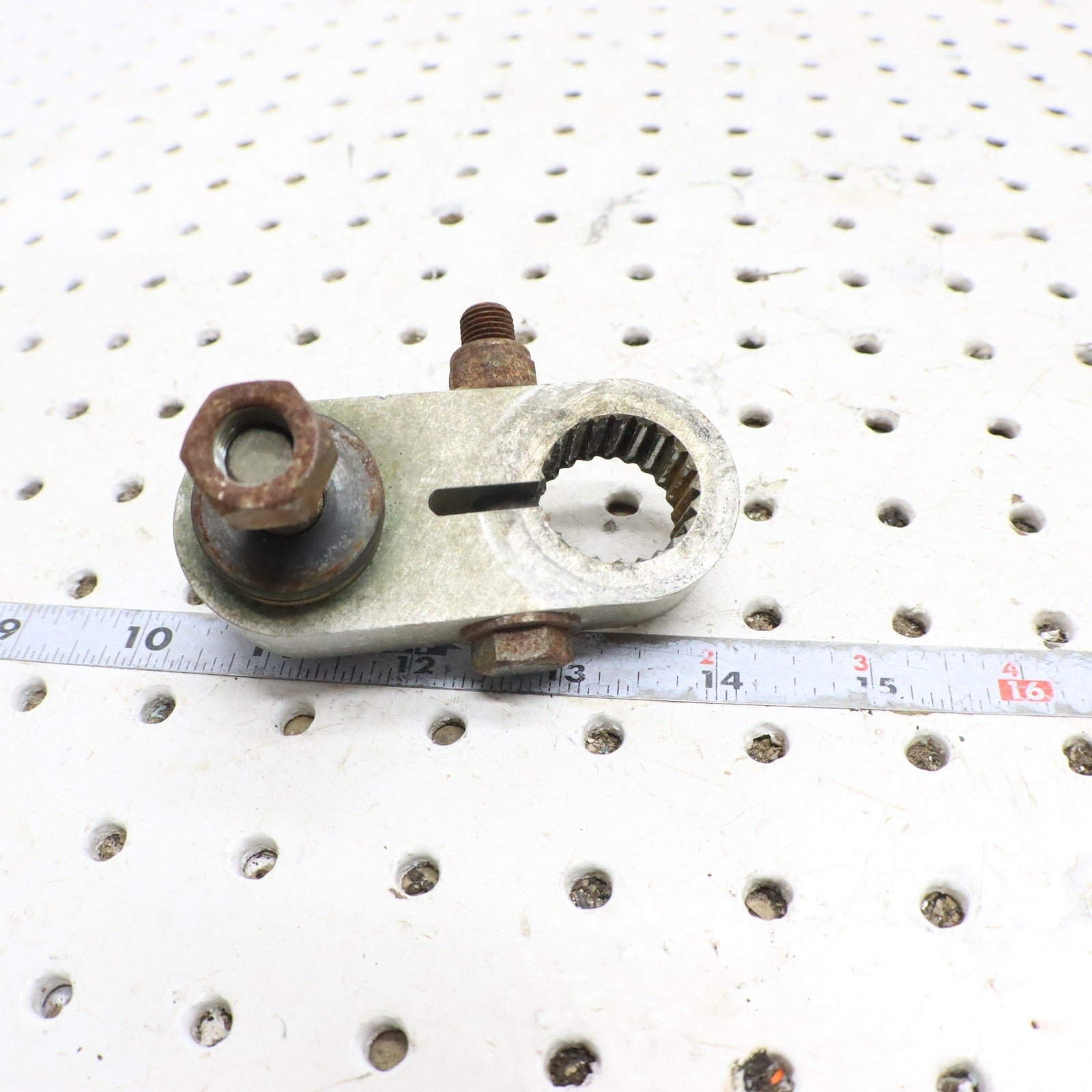 2007 Polaris Iq 600 Rear Arm 1541967; 3514331; 5134046