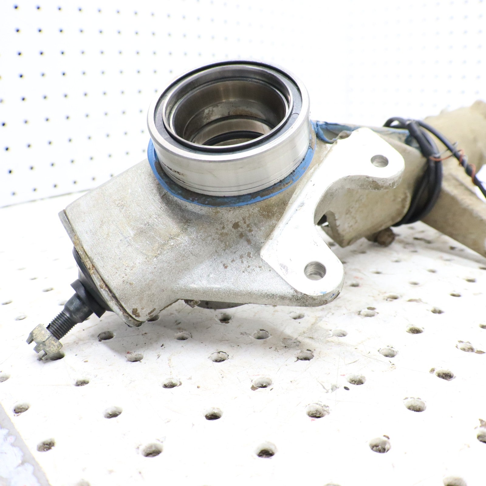 1998 Polaris Xplorer 400l Front Hub Strut LEFT 2200975