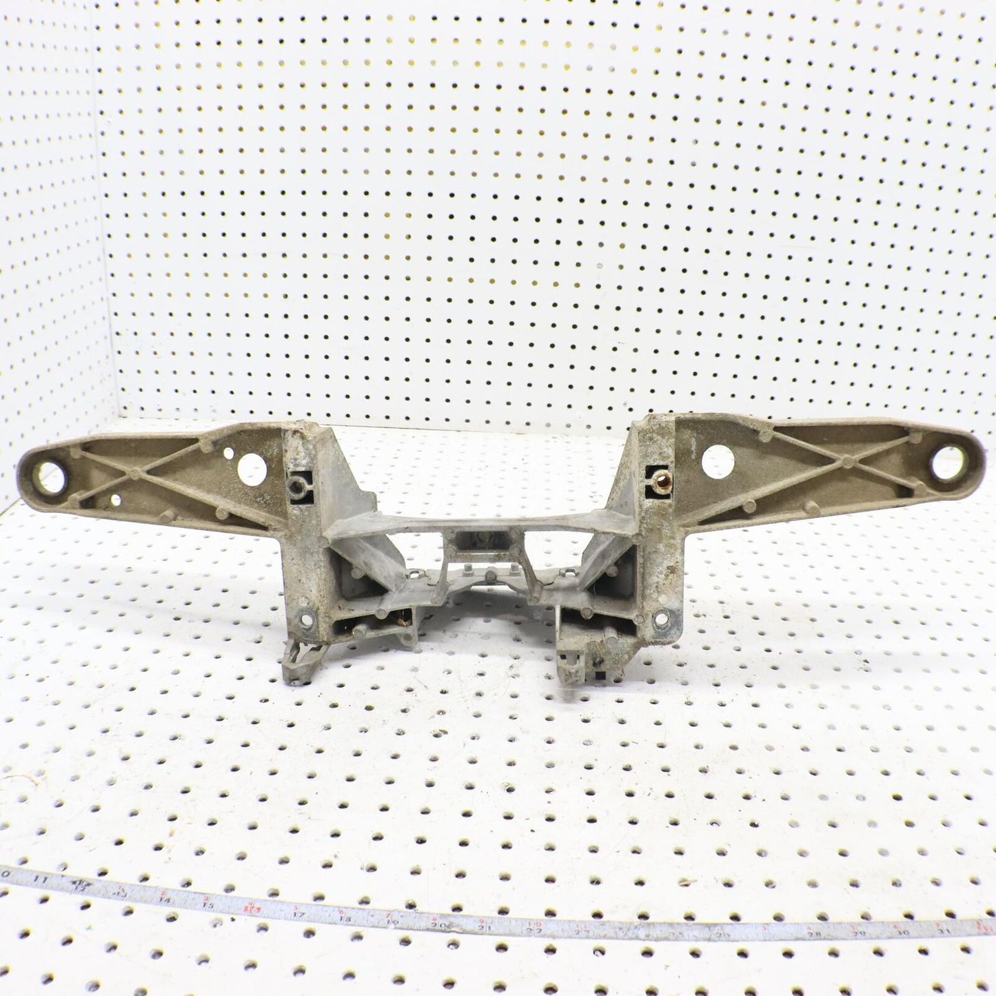 2013 POLARIS SPORTSMAN 550 BULKHEAD FRAME SUPPORT RACK MOUNT  5632354
