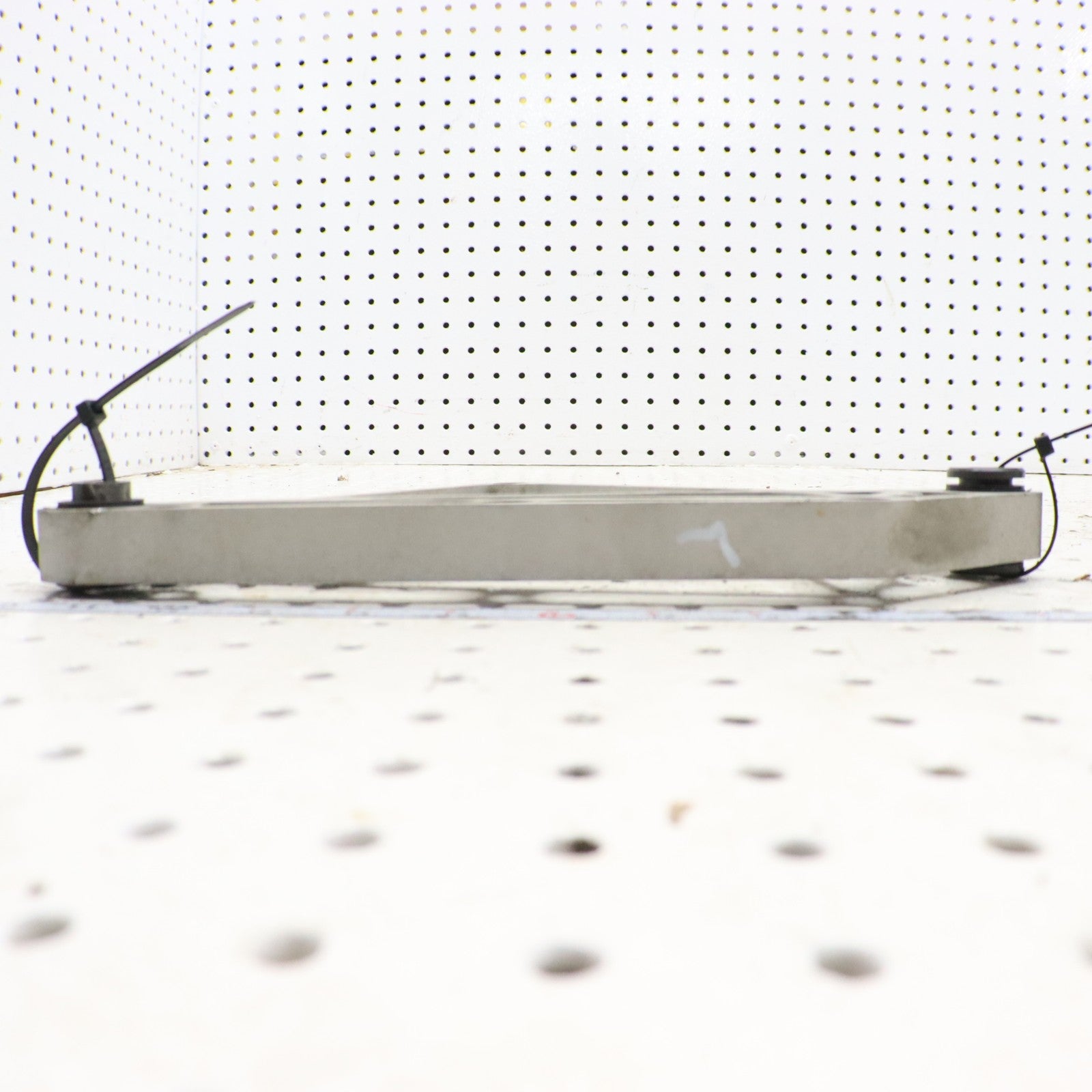 2016 Polaris Rush 800 Side Crank Left Suspension Arm Bracket 5138643; 5140958