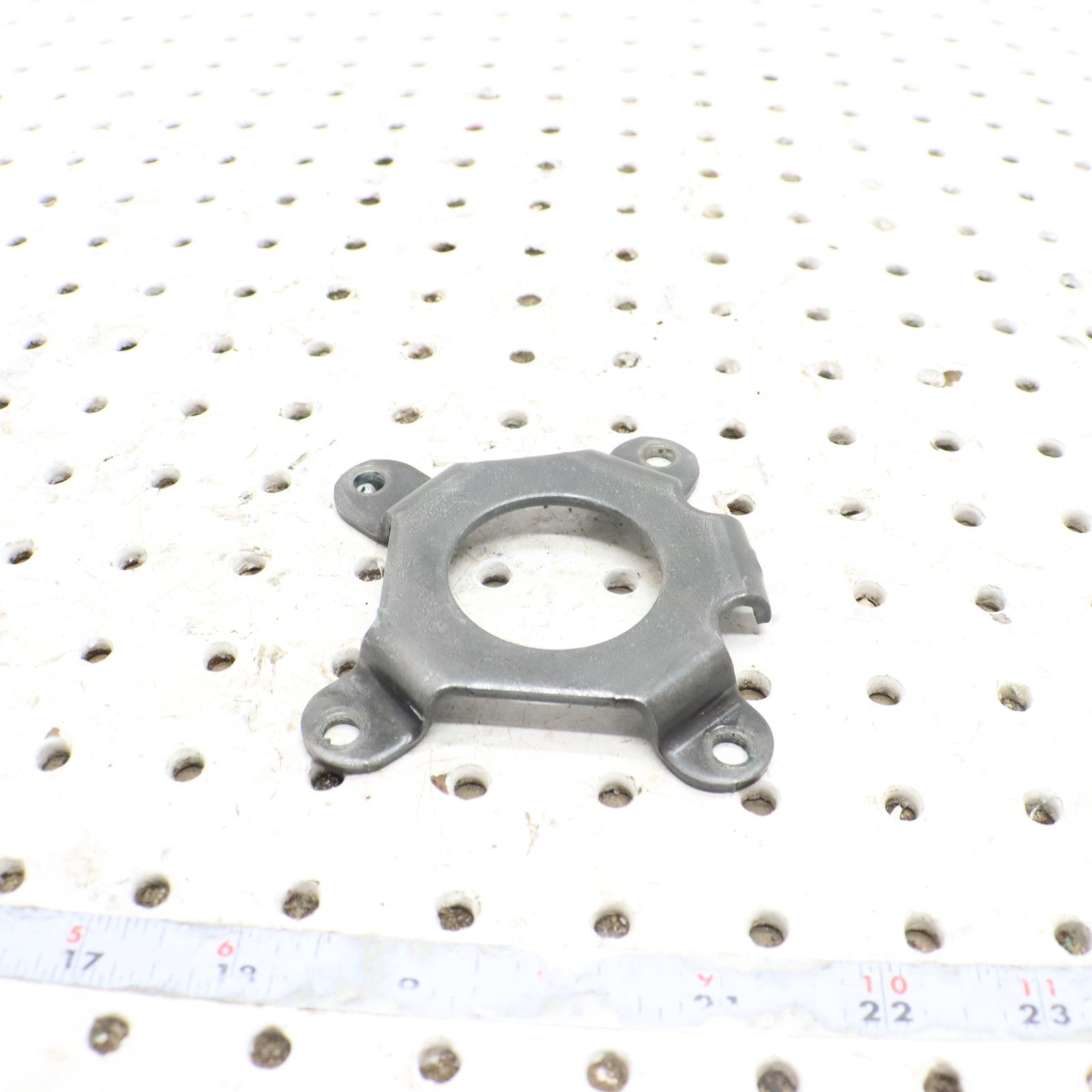 2009 Polaris Sportsman 800 Transmission Gearcase Bearing Cover Retianer 3234122