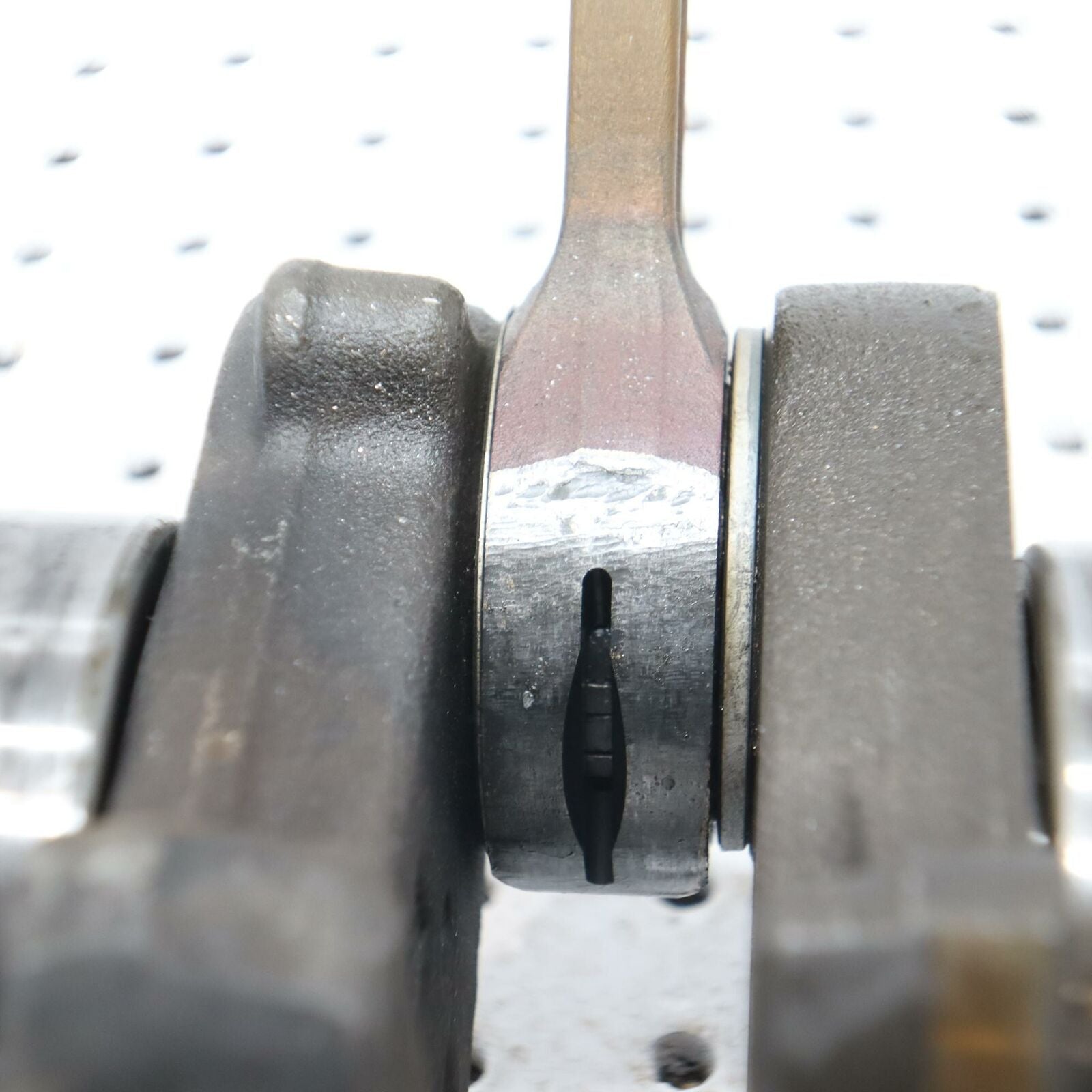 2006 POLARIS RMK 700 ENGINE MOTOR CRANKSHAFT CRANK SHAFT  2203617 core