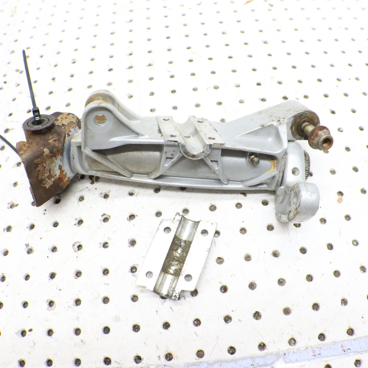 2007 Arctic Cat F6 Spindle Right 2703-220