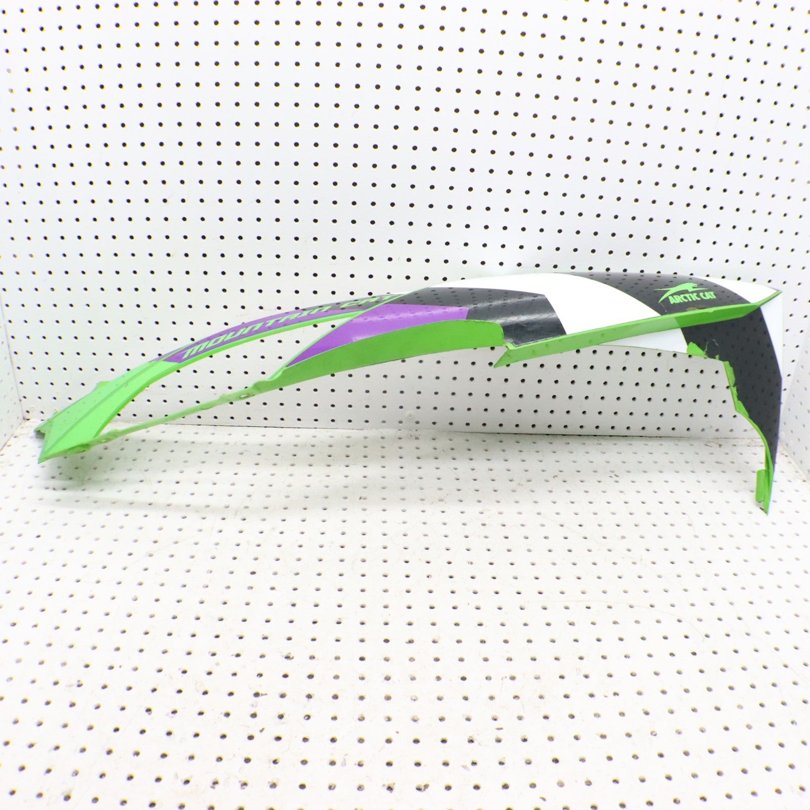 2016 Arctic Cat M8000 Hood RIGHT 4718-662 ; 3718-656