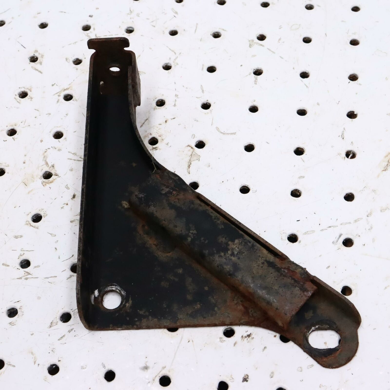 2000 POLARIS SPORTSMAN 500 LEFT REAR RACK SUPPORT 1040524-067