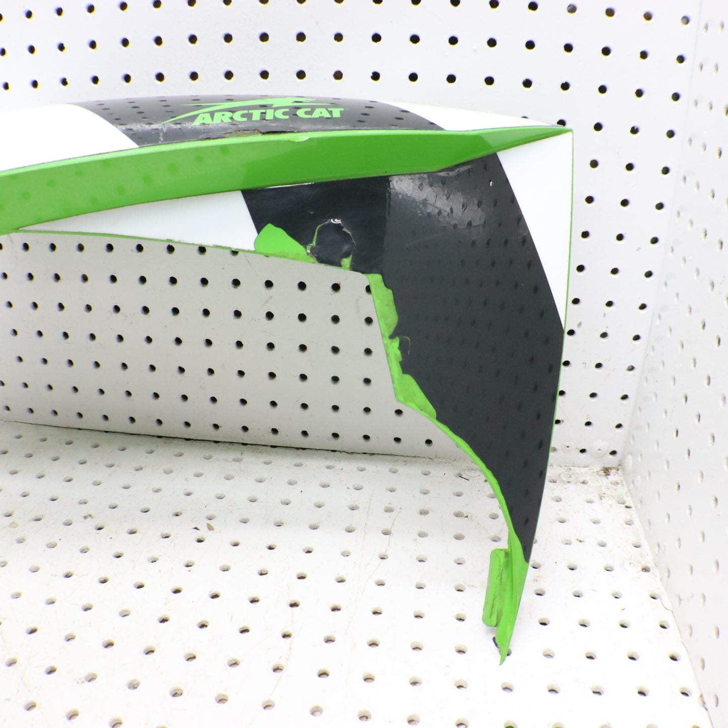 2016 Arctic Cat M8000 Hood RIGHT 4718-662 ; 3718-656