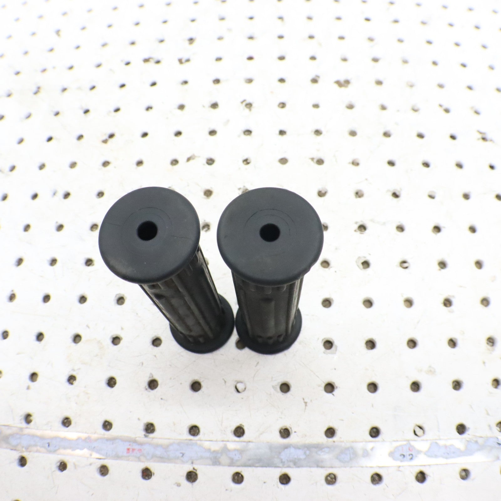 2003 Polaris Sportsman 600 Handlebar Grips 5433834-070