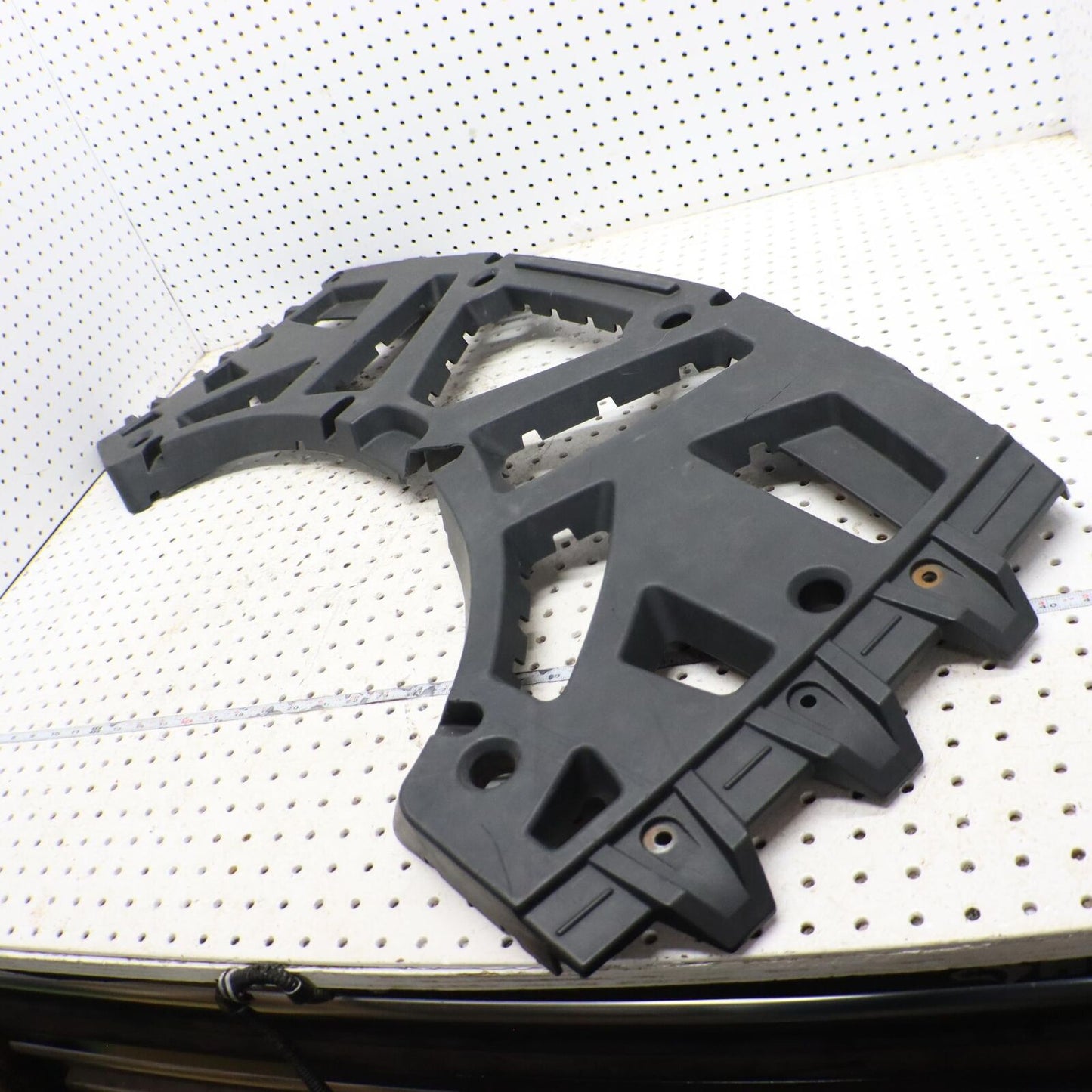 2010 POLARIS SPORTSMAN XP 850 REAR RACK 2633429-070 CRACKED