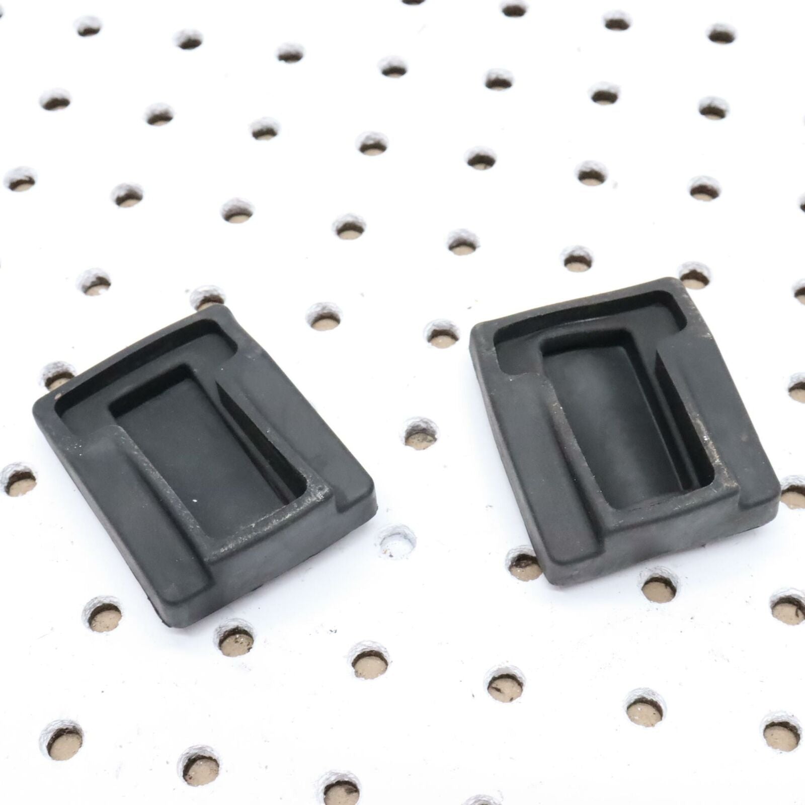 2007 POLARIS IQ 600 RADIATOR RUBBER MOUNT 5412513