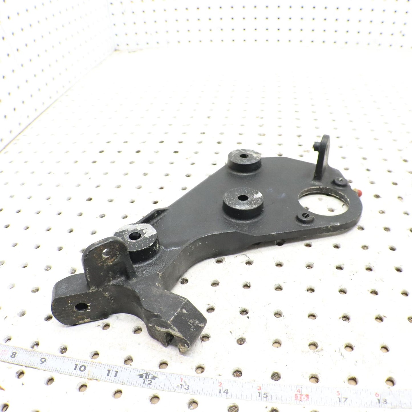 2002 ARCTIC CAT ZR 600 ENGINE MOTOR MOUNT BRACKET  0708-140