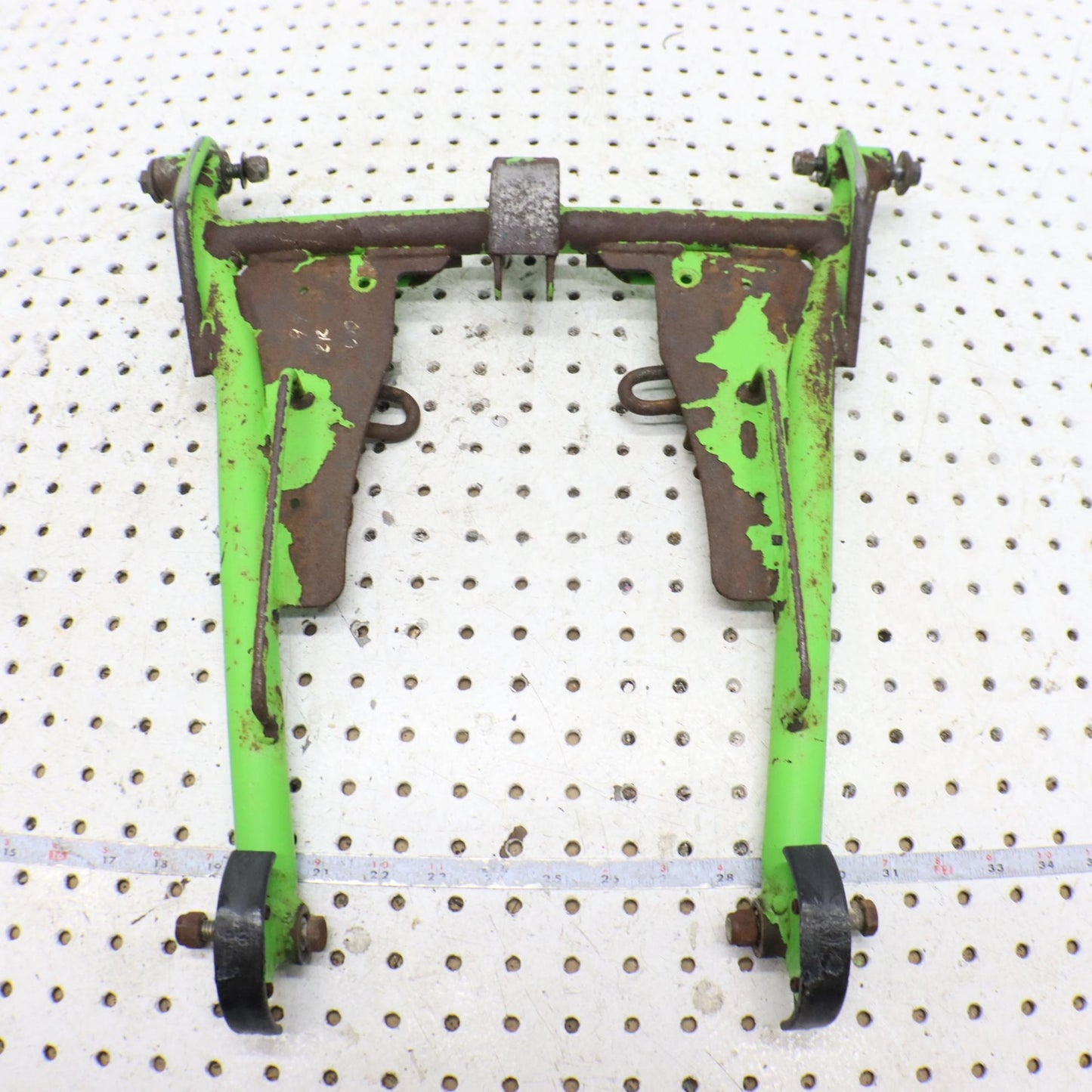  ARCTIC CAT ZR 600 REAR BACK SUSPENSION FRONT TORQUE PIVOT ARM 0704-345