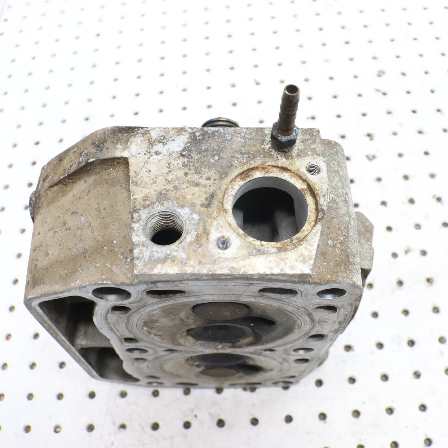 2003 Polaris Sportsman 600 Cylinder Head  1202171; 1202425 CORE 