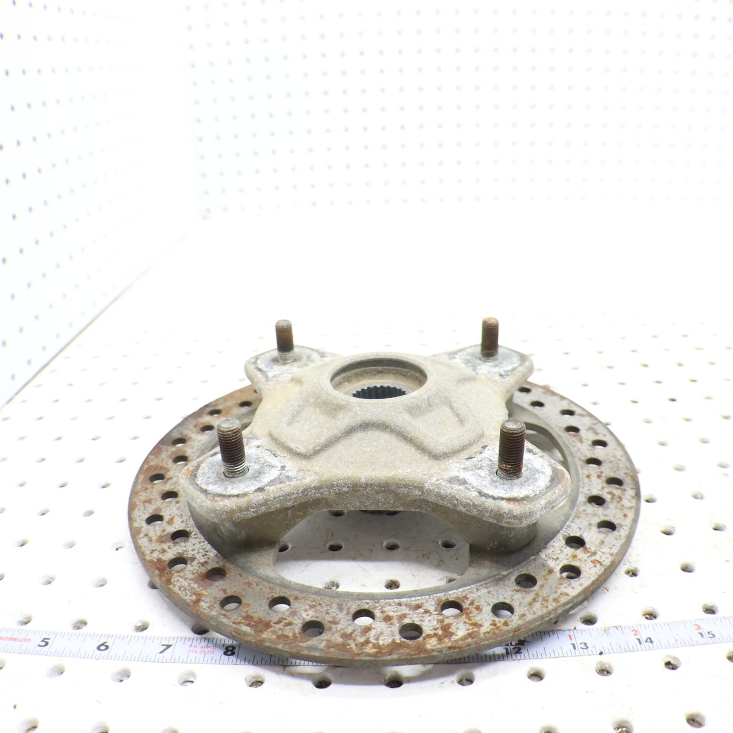 2009 Polaris Sportsman Xp 850 Wheel Hub FRONT 5135499; 5136946 