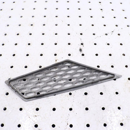 2007 ARCTIC CAT F5 RIGHT HOOD LOUVER SCREEN VENT COVER 4606-700 