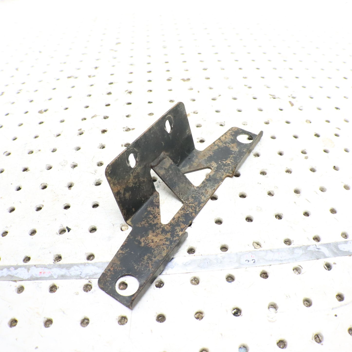 2004 Polaris Sportsman 500 Lower Radiator Bracket 5247047-067