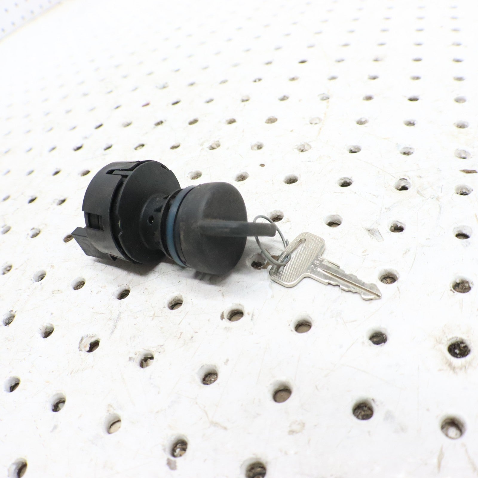 2016 Polaris Rush 800 Ignition Key Switch 4012165; 4081556