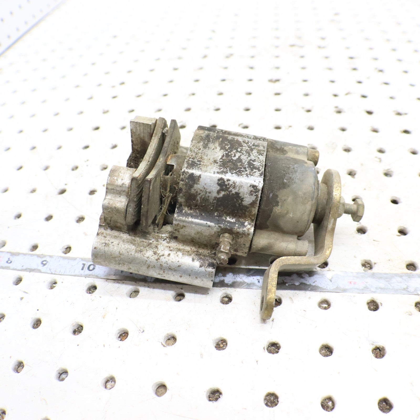 1998 Polaris Xplorer 400l Brake Caliper Rear 1910226