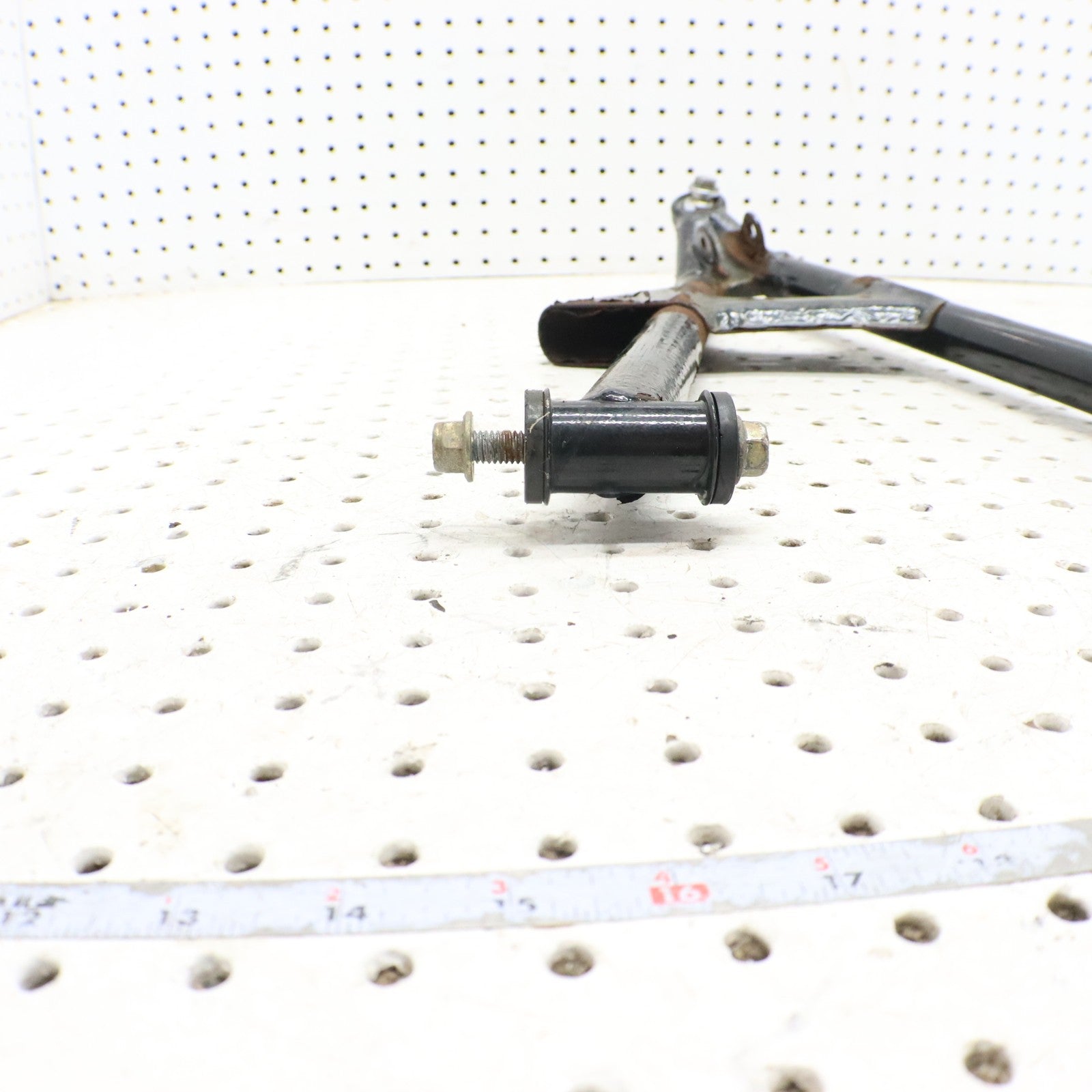 2007 Polaris Iq 600 A Arm Lower Left 2203021-067