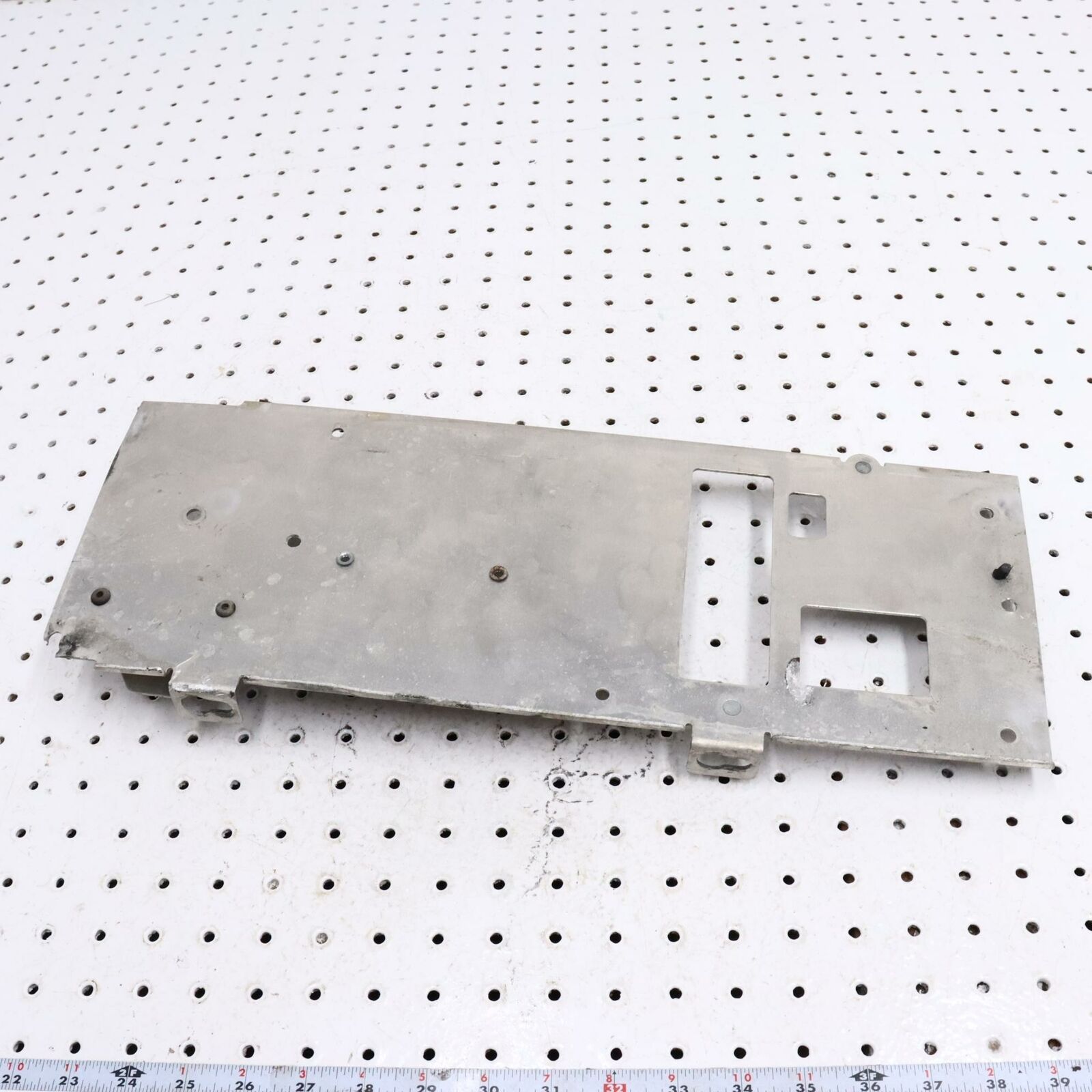 2007 POLARIS IQ 600 ASM-PLATE,ELEC CENTER W/STUDS 1015761