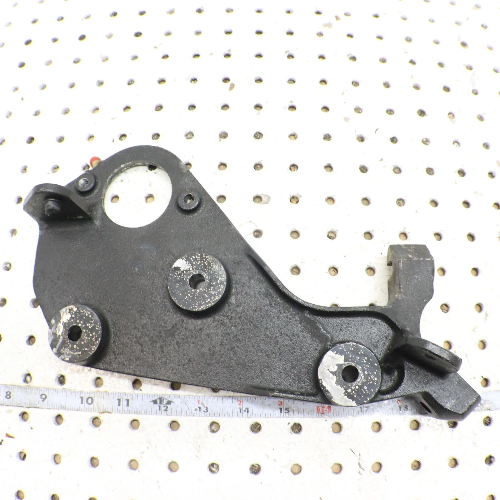 2002 ARCTIC CAT ZR 600 ENGINE MOTOR MOUNT BRACKET  0708-140