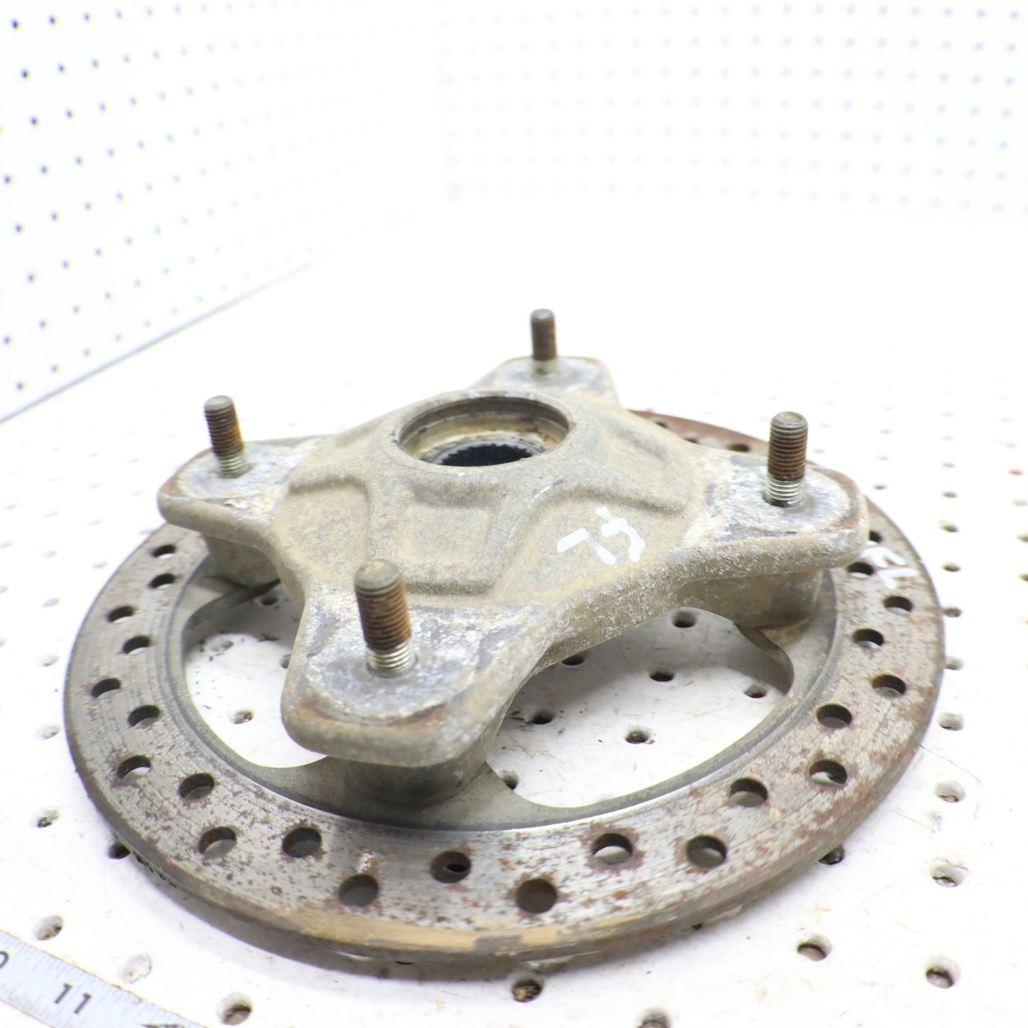 2009 Polaris Sportsman Xp 850 Wheel Hub FRONT 5135499; 5136946 