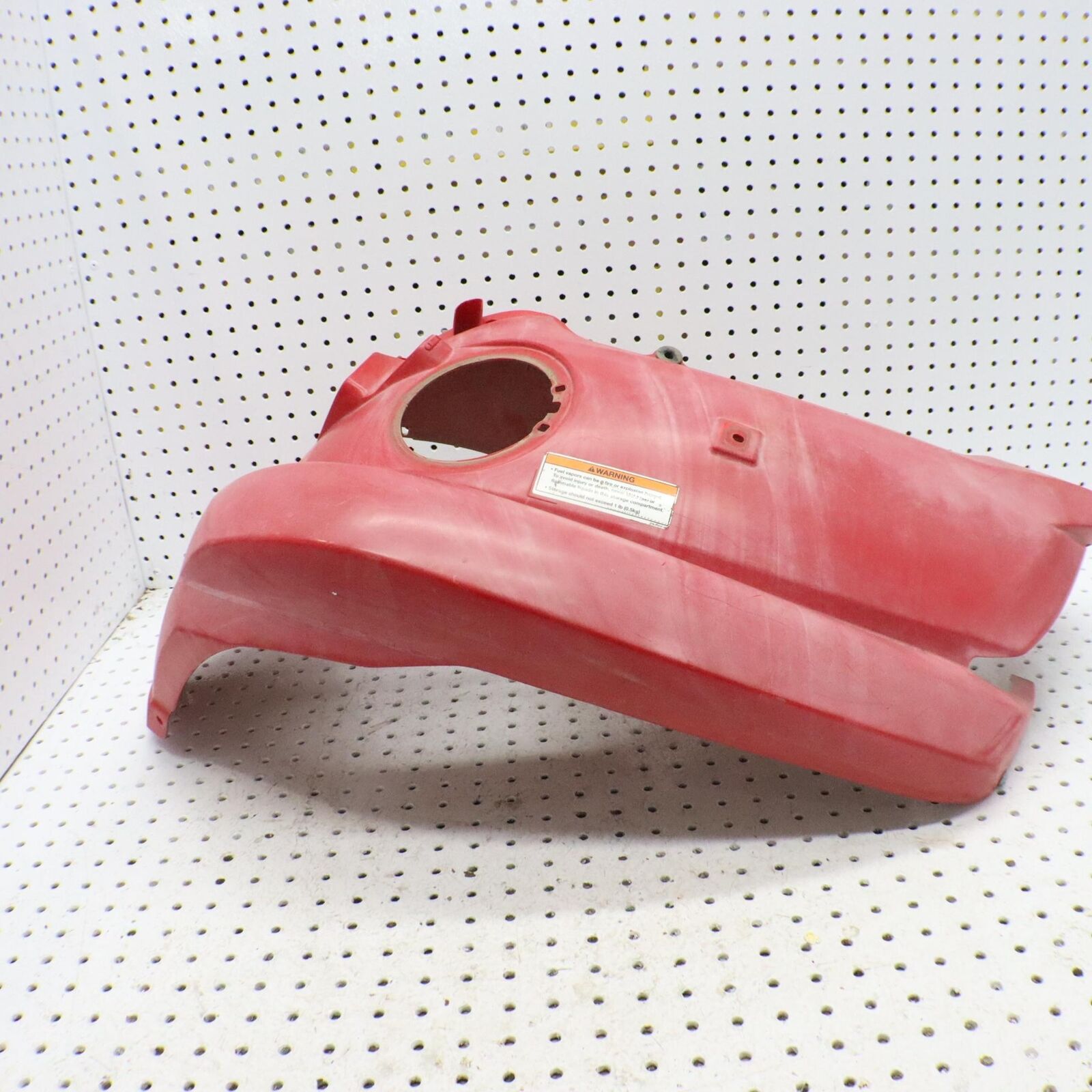 2013 YAMAHA GRIZZLY 700 FRONT FENDER RIGHT 1HP-F1556  RED