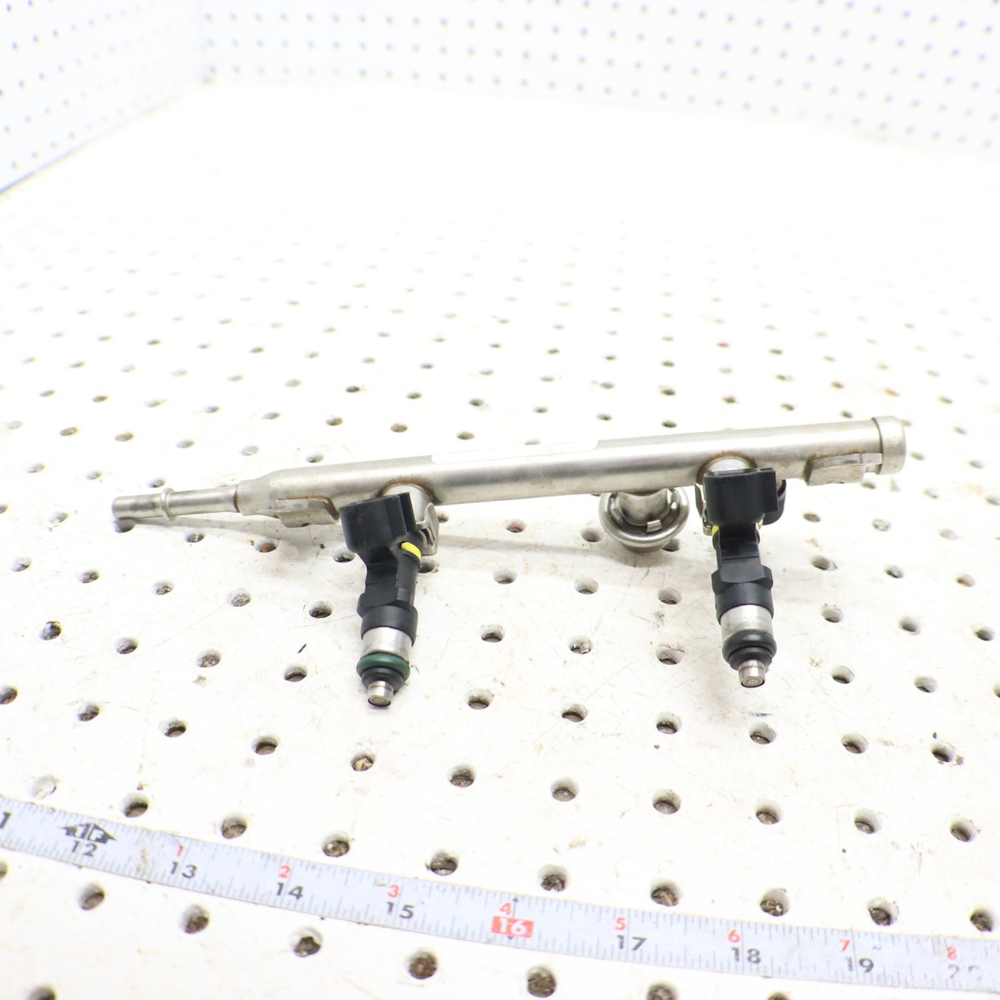 2009 Polaris Sportsman Xp 850 Fuel Rail & INJECTORS 2520563; 1203568