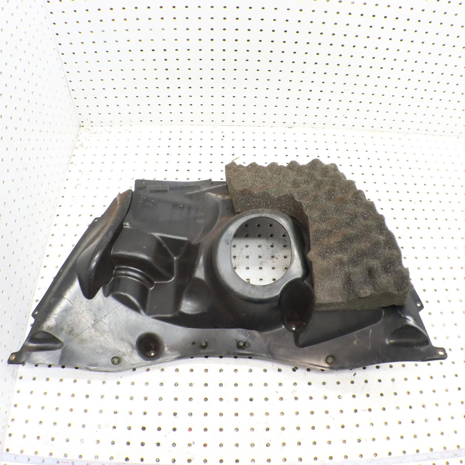 2006 POLARIS FUSION 600 HEAD LIGHT ACCESS COVER HOOD PLENUM 2633251