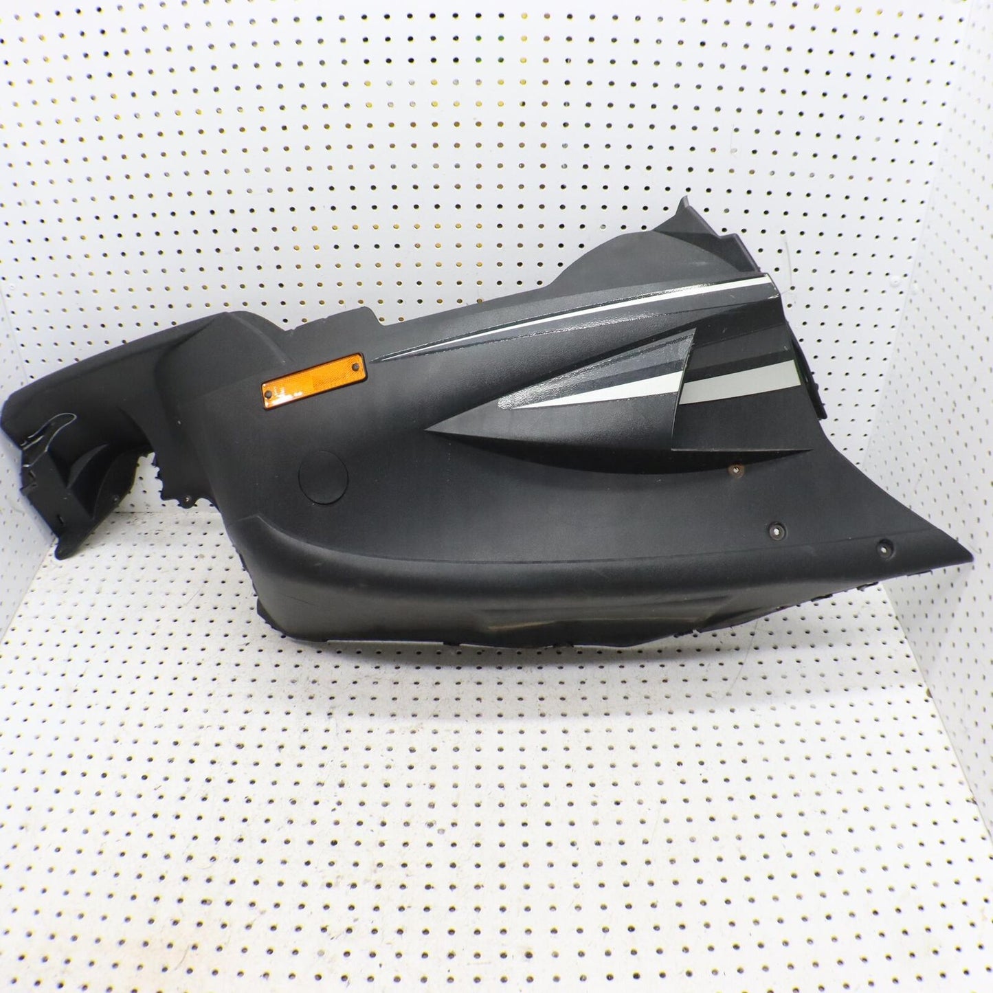 2005 ARCTIC CAT SABERCAT 600 LEFT SIDE LOWER BELLY PAN  2606-647 (SMALL CRACK)