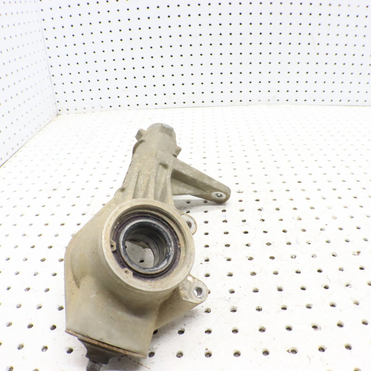 2009 Polaris Sportsman 800 Front Hub Strut 1822825 LEFT