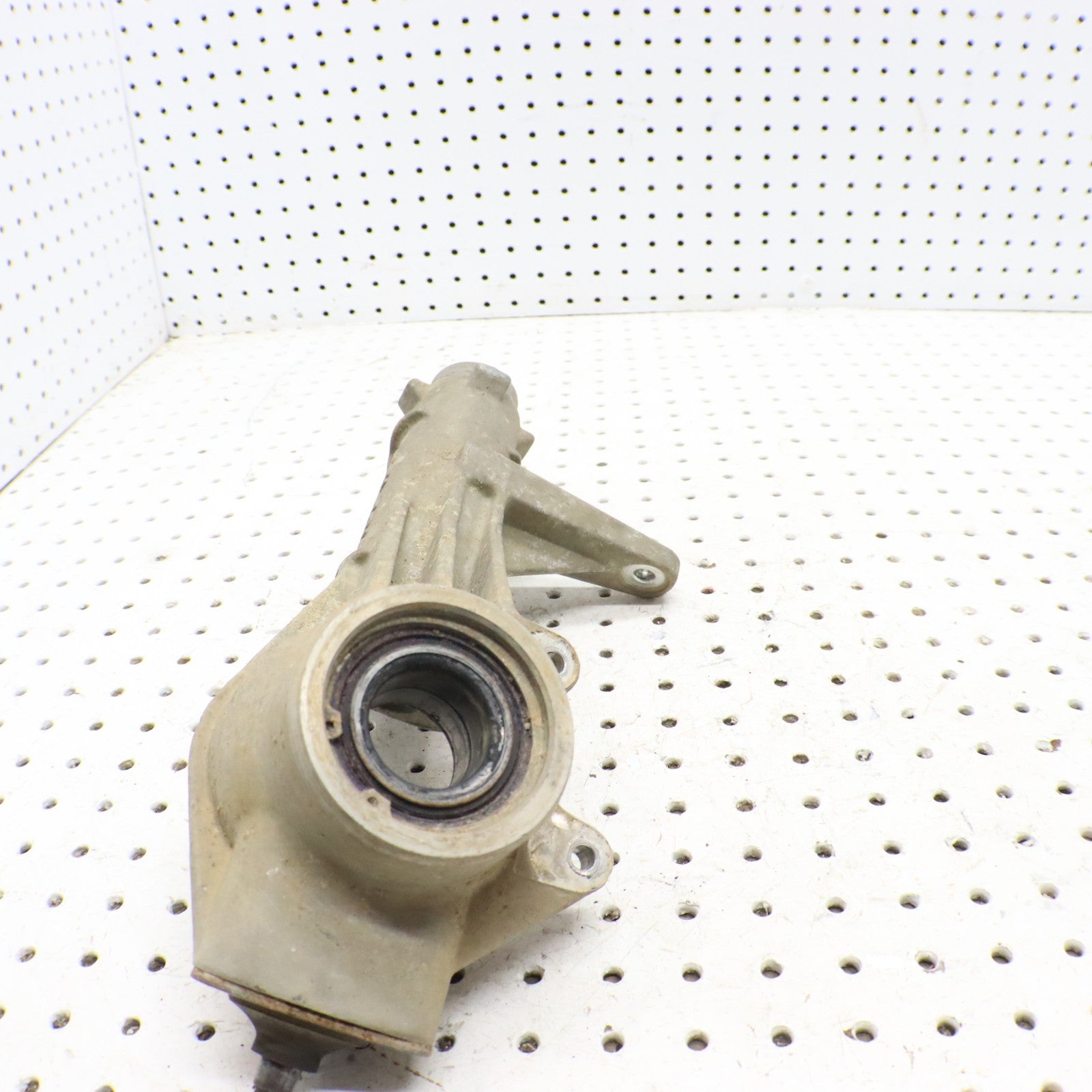 2009 Polaris Sportsman 800 Front Hub Strut 1822825 LEFT