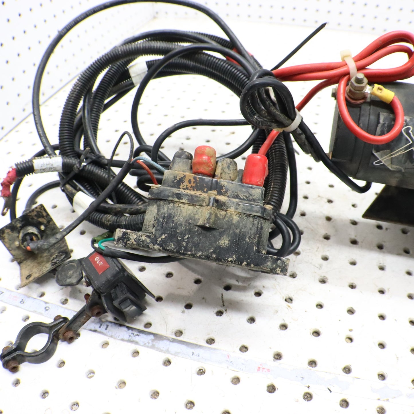 2012 Polaris Sportsman 500 SMITTYBILT XRC 3.0 3000LB WINCH MOUNT AND WIRING