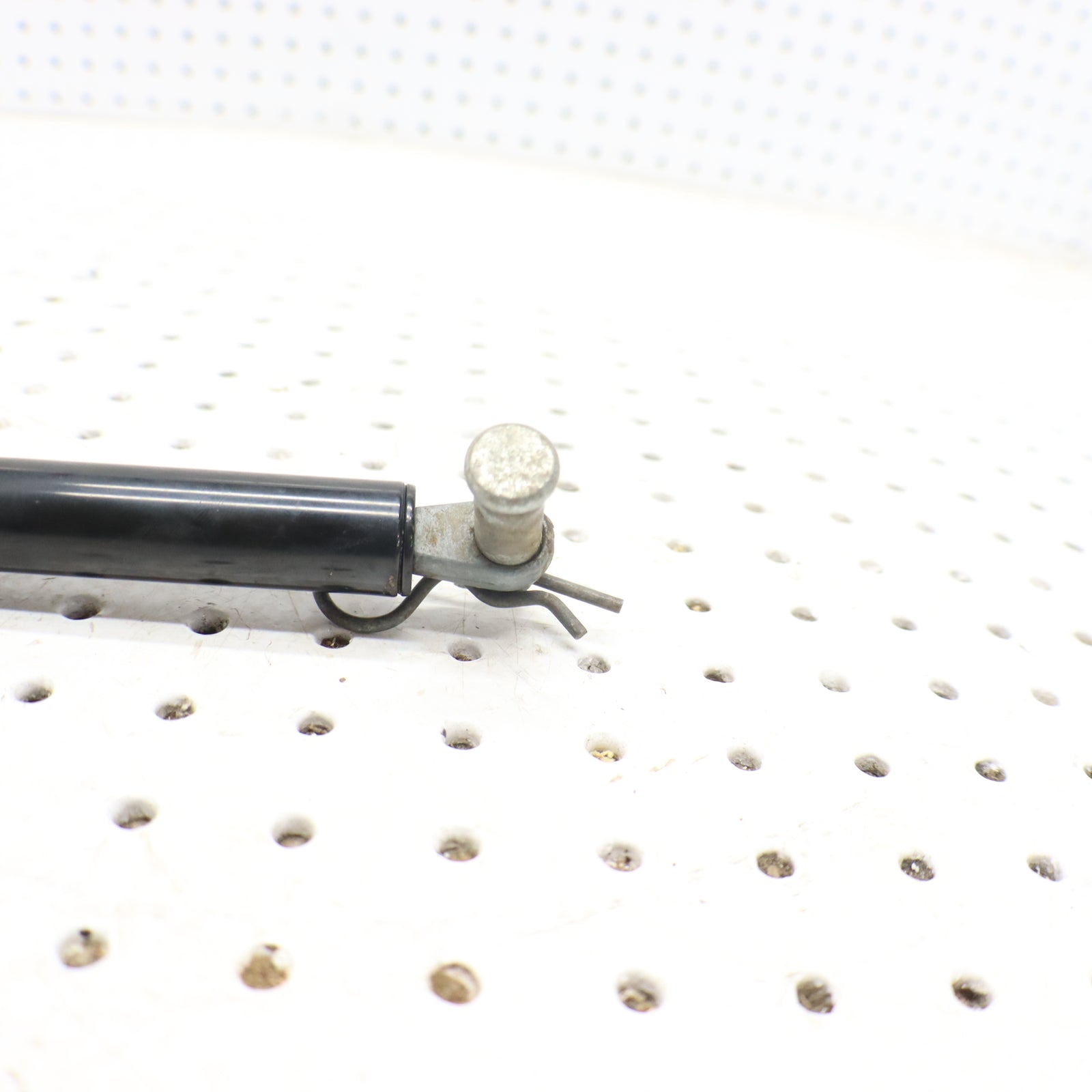 2013 Polaris Ranger Xp 900 Box Gas Strut Dump Strut 7044143; 7045663; 7043967