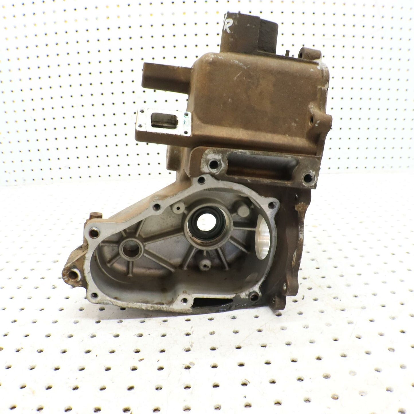 2000 POLARIS MAGNUM 325 TRANSMISSION GEARCASE GEAR CASE MAIN 3233902