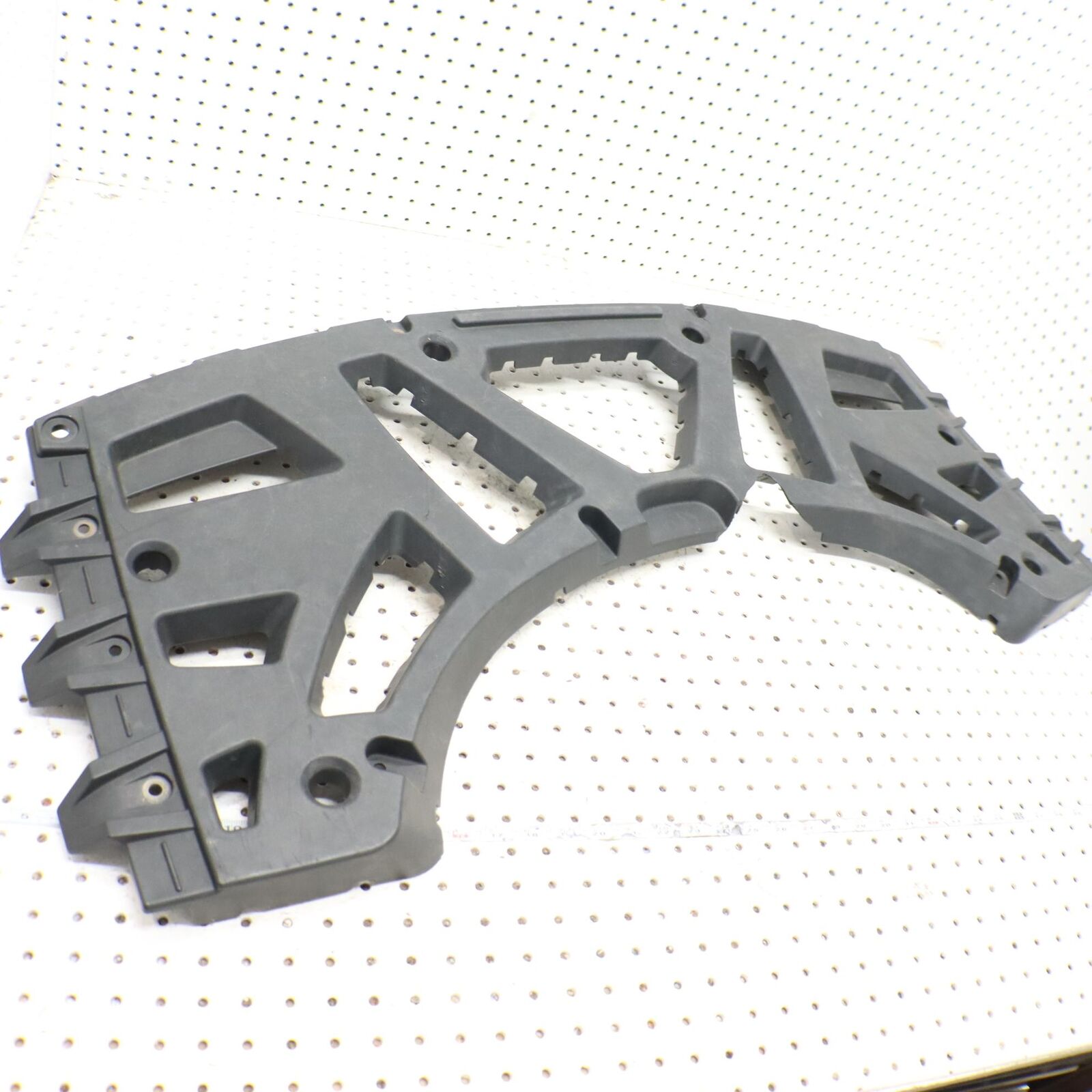 2010 POLARIS SPORTSMAN XP 850 REAR RACK 2633429-070 CRACKED